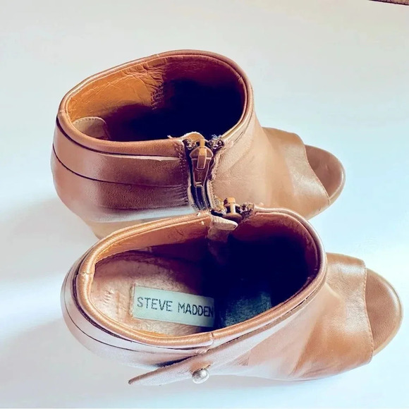 Steve Madden Brown Tan Leather Peep Toe Heeled Booties - Picture 6 of 7